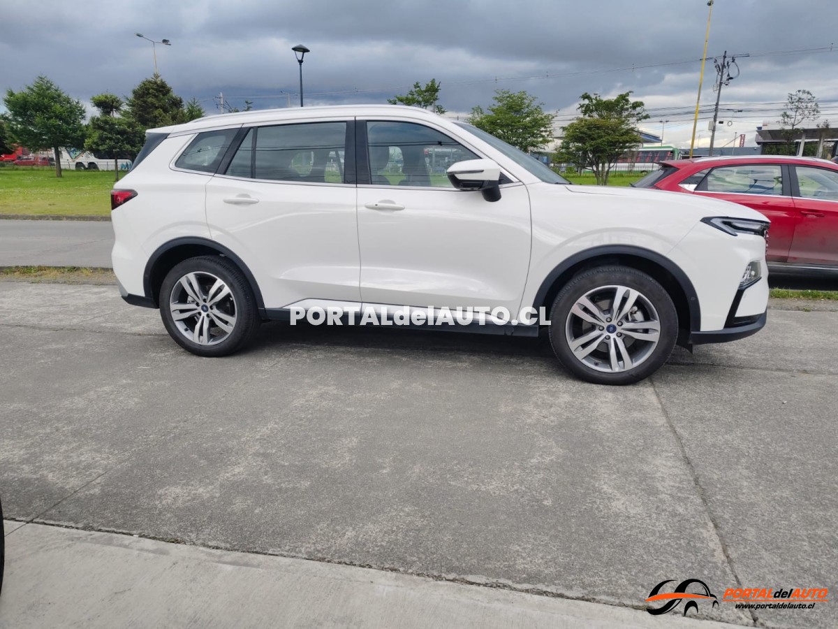 Portal del Auto | FORD TERRITORY TITANIUM AT 2024