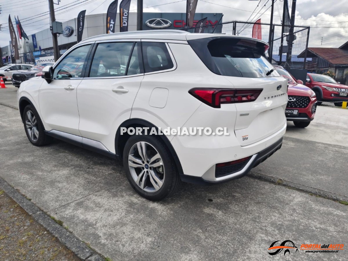 Portal del Auto | FORD TERRITORY TITANIUM AT 2024